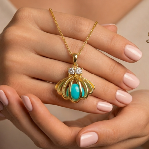 TURQUOISE BLOOM PENDANT