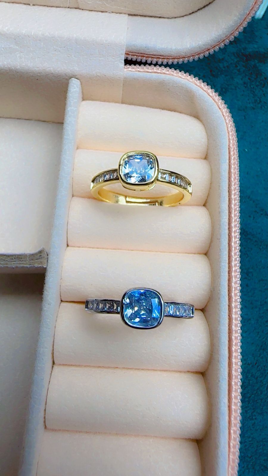 Diamond-Cut Crystal Finger Ring - Image 2